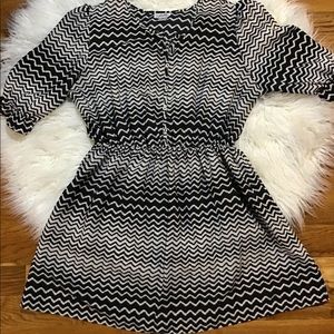 Women’s size 2X dress. K